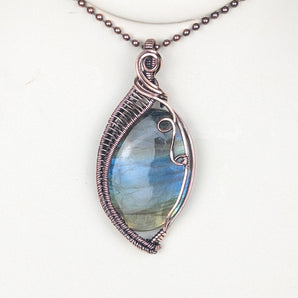 Labradorite Oval Pendant with side weave