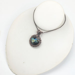 Faceted Labradorite Front Weave Pendant