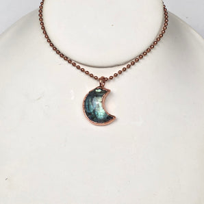 Mini Labradorite moon alchemy Pendant