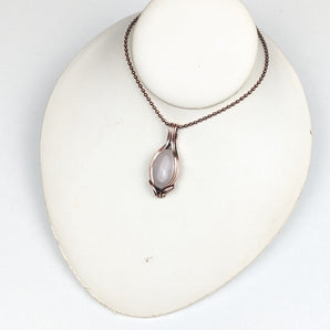 Rose Quartz Minimalist pendant