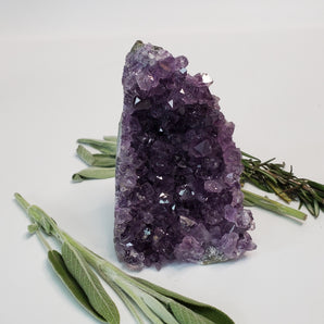 Uruguayan Amethyst Cut Base